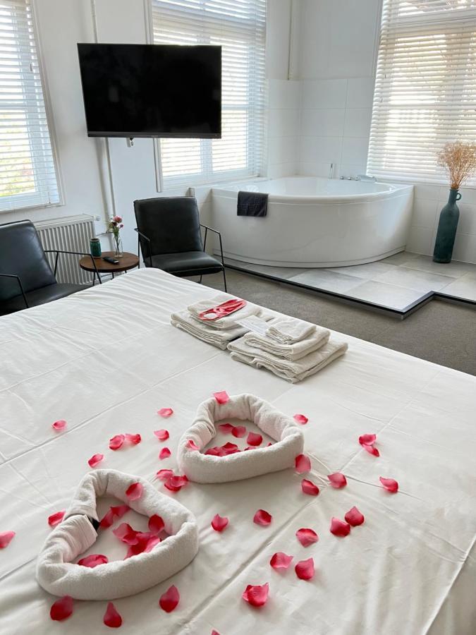 Hotel Hoevevoorde Рейсвейк Экстерьер фото