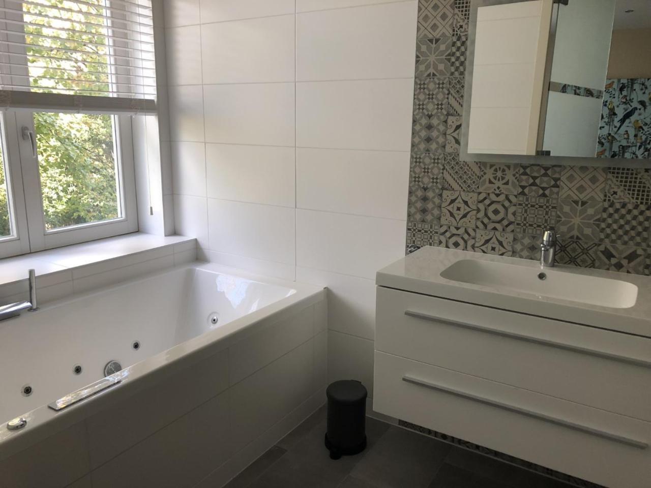 Hotel Hoevevoorde Рейсвейк Экстерьер фото