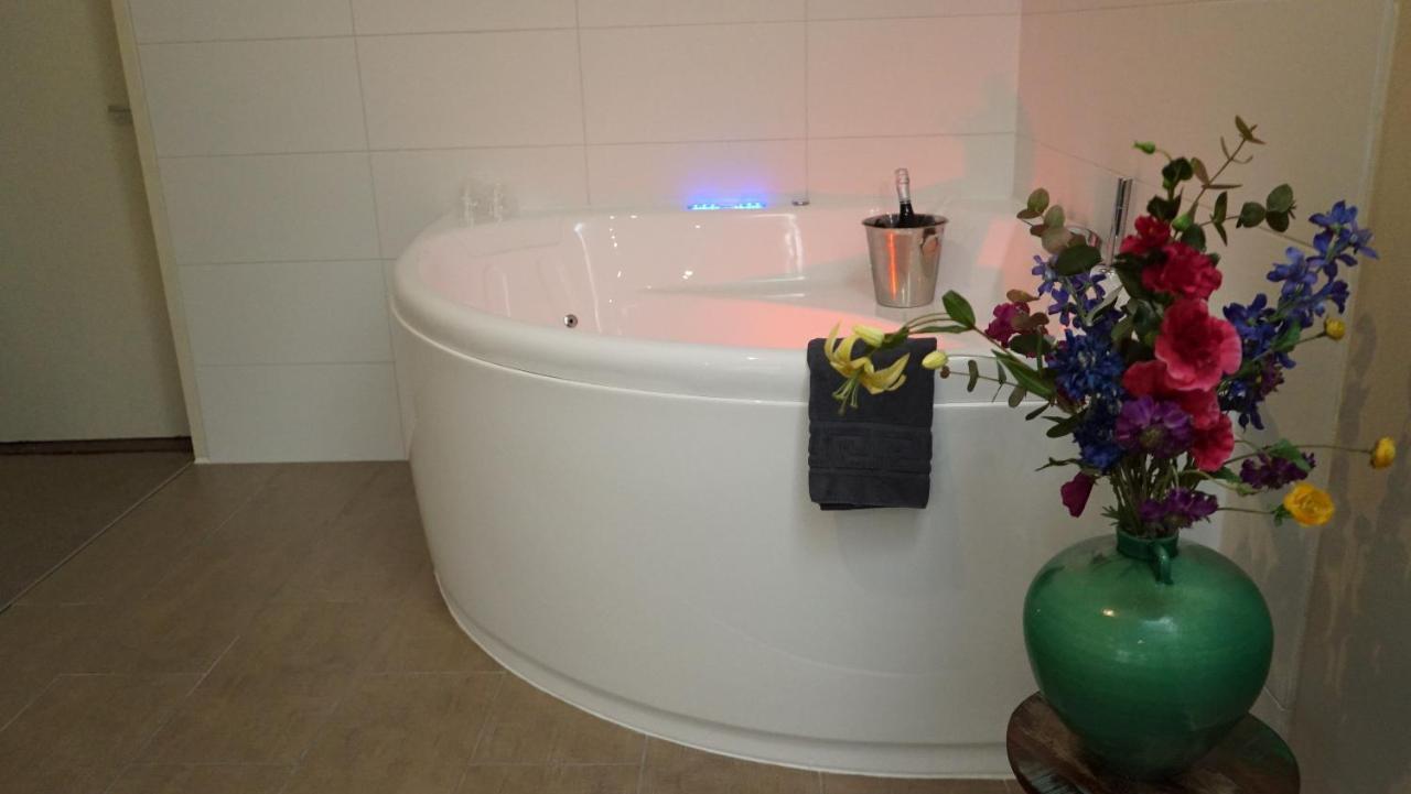 Hotel Hoevevoorde Рейсвейк Экстерьер фото